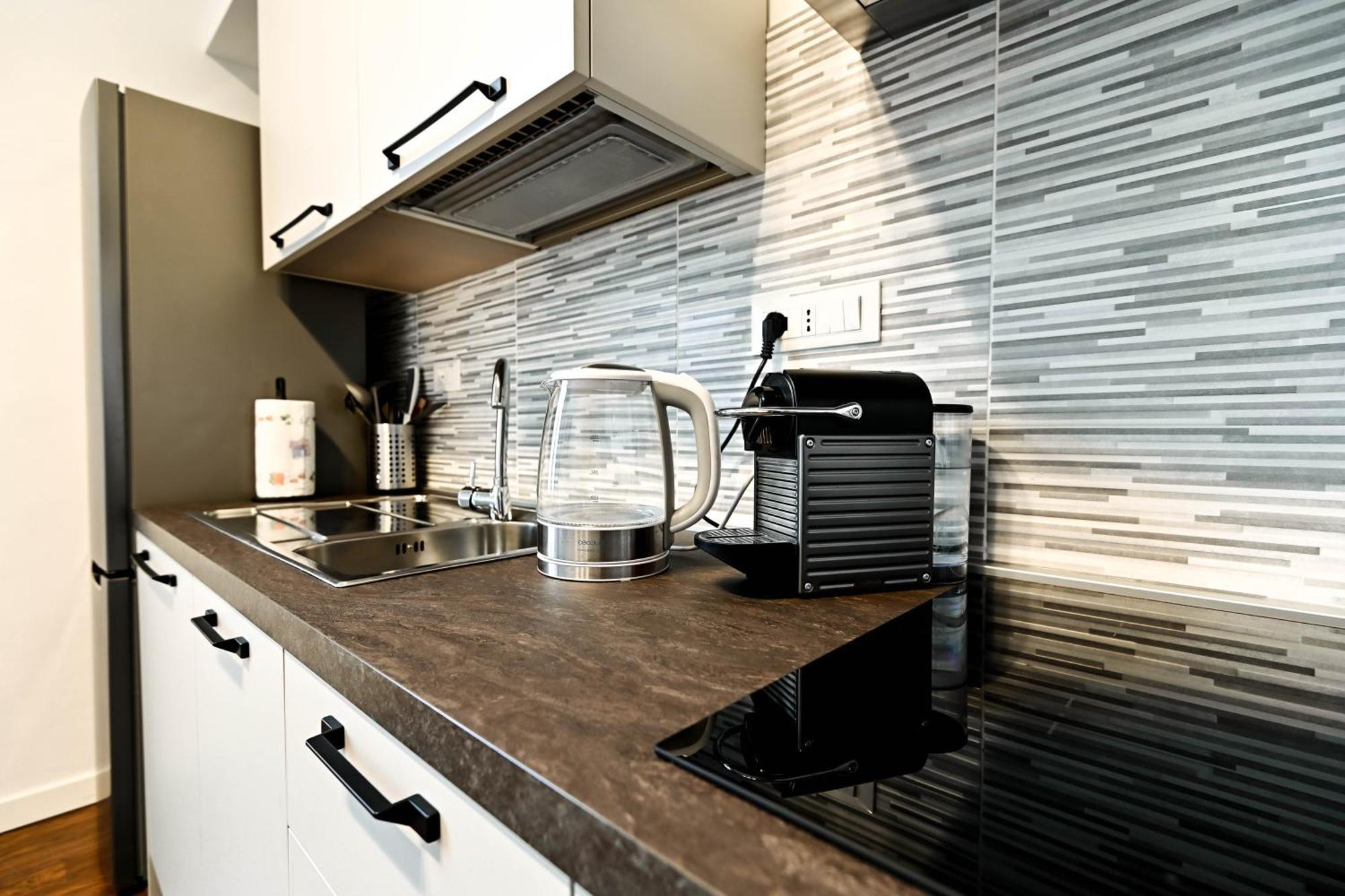 Top Living Apartments - Porta Susa Турин Экстерьер фото