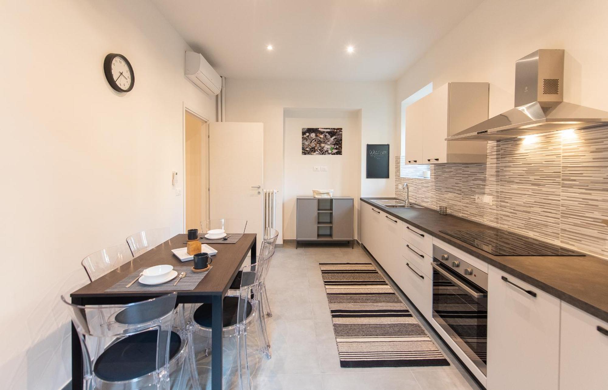Top Living Apartments - Porta Susa Турин Экстерьер фото