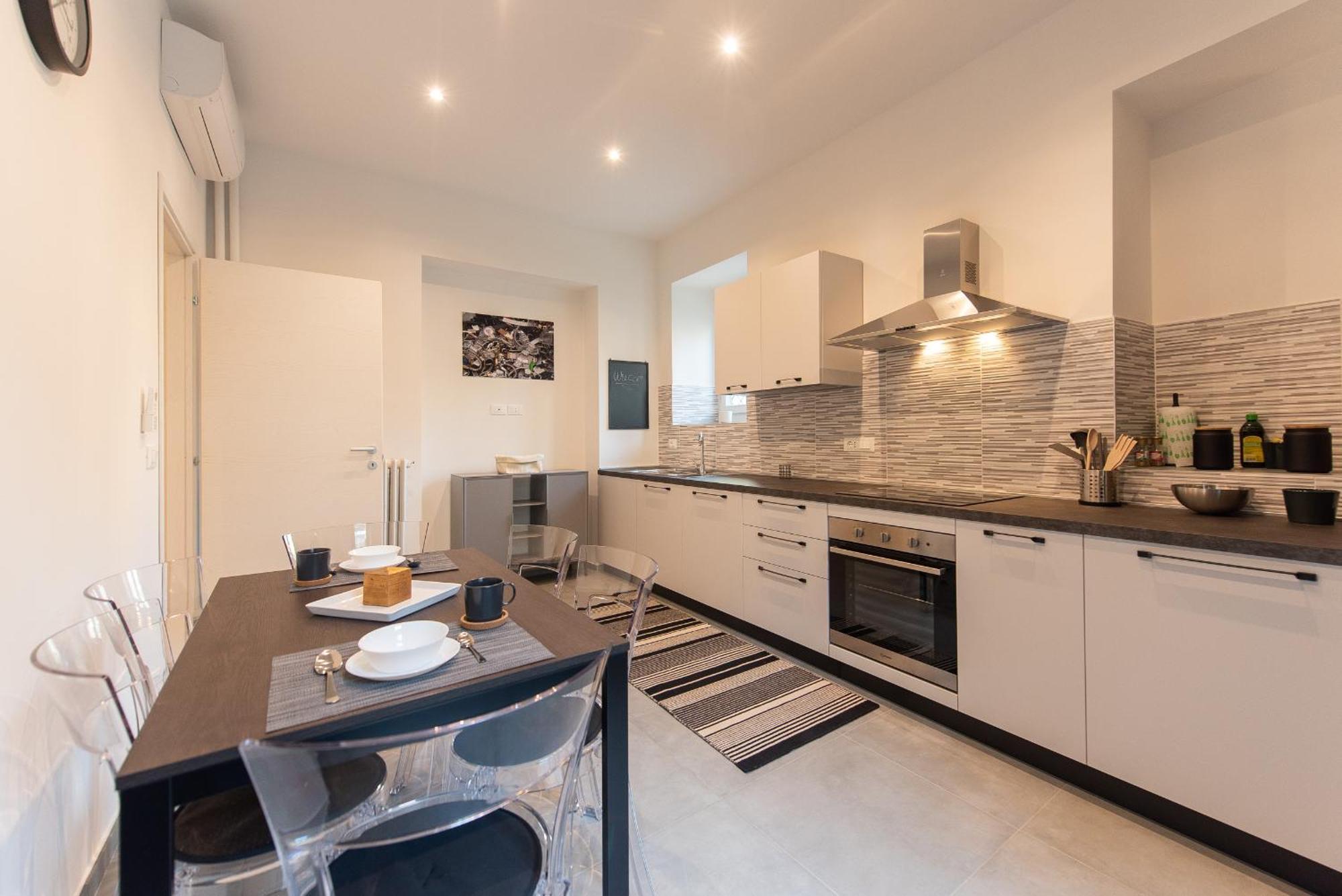 Top Living Apartments - Porta Susa Турин Экстерьер фото